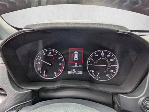 Used 2025 Subaru Forester Premium AWD/4WD image 17