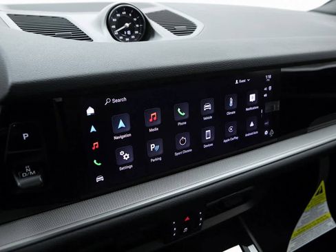 Certified 2025 Porsche Cayenne image 15