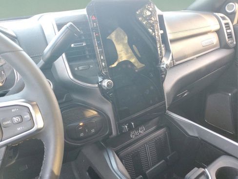 Used 2025 RAM 2500 Laramie image 22