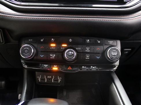 Used 2023 Dodge Durango R/T image 40