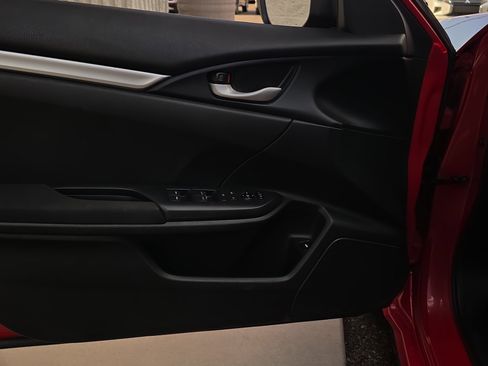 Used 2020 Honda Civic LX image 6