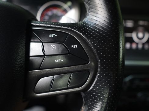 Used 2020 Dodge Charger R/T RWD image 31