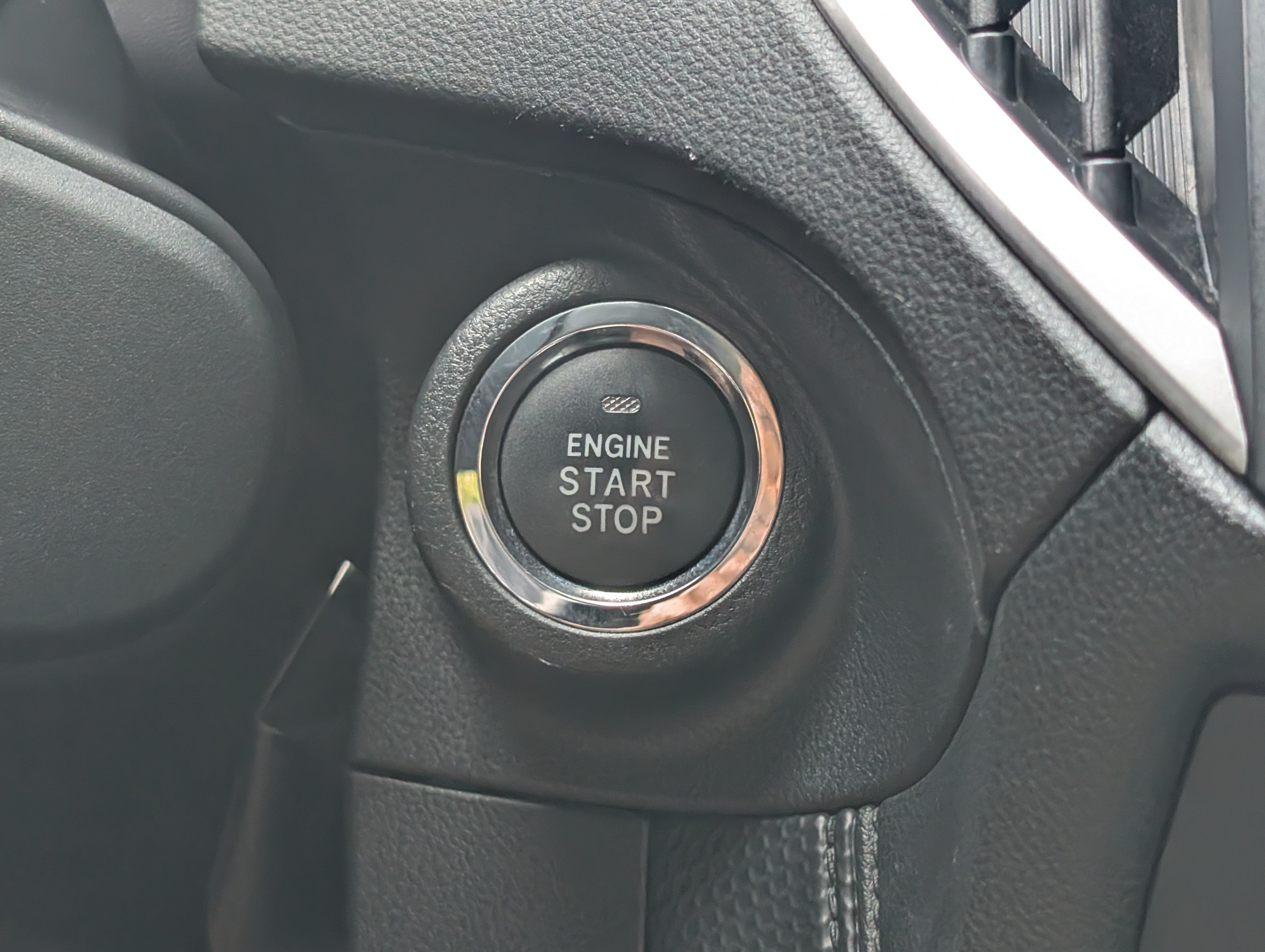 Used 2023 Subaru Forester Premium AWD/4WD image 32