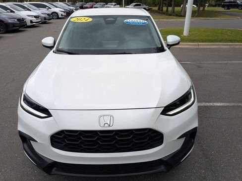 Certified 2024 Honda HR-V LX image 4