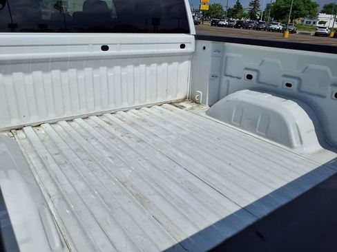 Used 2022 Chevrolet Silverado 1500 LT AWD/4WD image 21