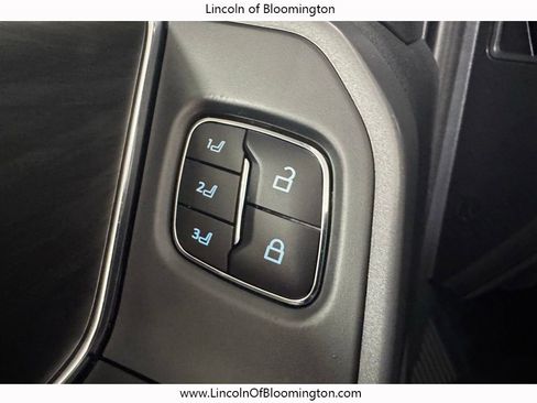 Used 2025 Ford F150 Lightning Lariat image 41