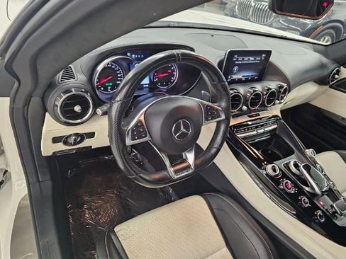 Used 2018 Mercedes-Benz AMG GT Roadster image 13