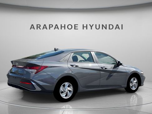 New 2026 Hyundai Elantra SE FWD image 7