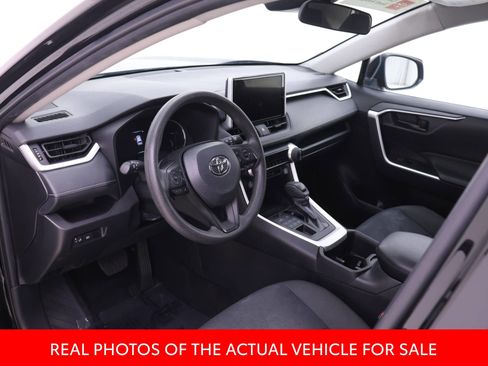 Certified 2024 Toyota RAV4 LE AWD/4WD image 3
