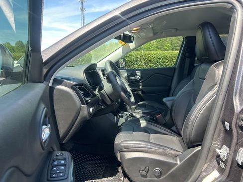 Used 2023 Jeep Cherokee Altitude Lux AWD/4WD image 16