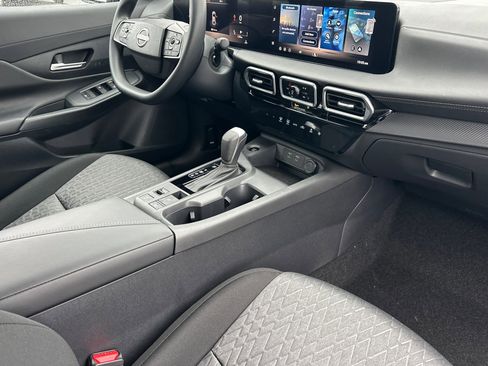 New 2026 Nissan Sentra SV image 15