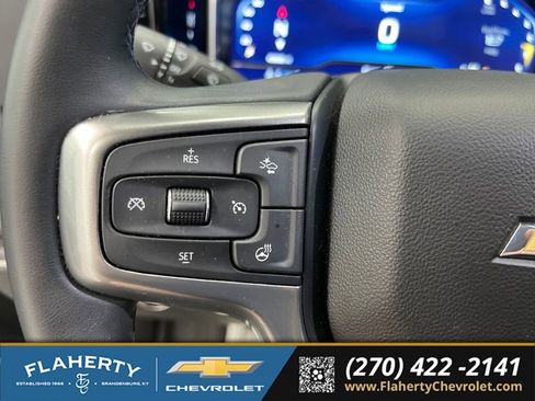 Used 2023 Chevrolet Silverado 1500 LT AWD/4WD image 23