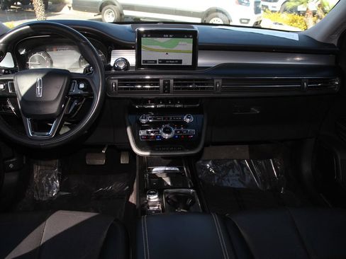 Certified 2021 Lincoln Corsair FWD w/ Premium Package image 14