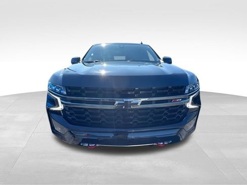 Used 2022 Chevrolet Tahoe Z71 w/ Z71 Off-Road Package AWD/4WD image 3