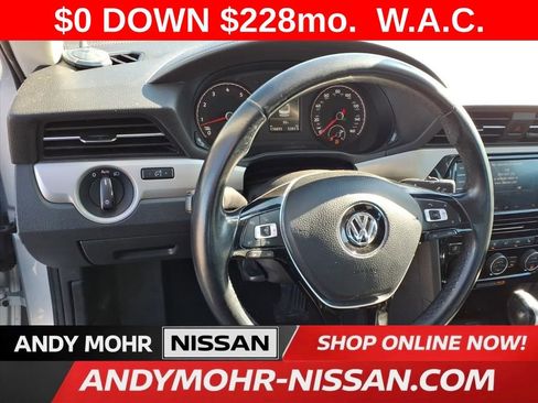 Used 2020 Volkswagen Passat 2.0T SE image 10