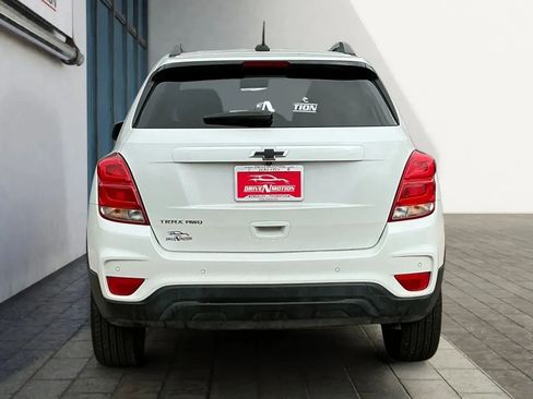 Used 2022 Chevrolet Trax LT w/ Driver Confidence Package image 5