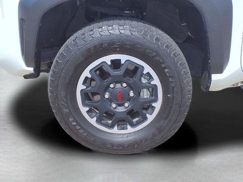 Used 2024 Toyota Tacoma TRD Off-Road AWD/4WD image 9