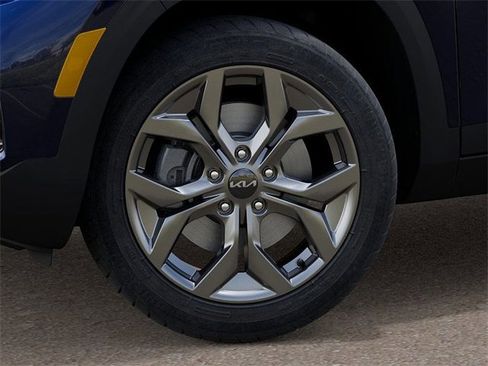 New 2026 Kia Seltos LX image 9