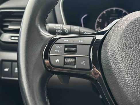 Certified 2025 Honda Pilot Touring image 31