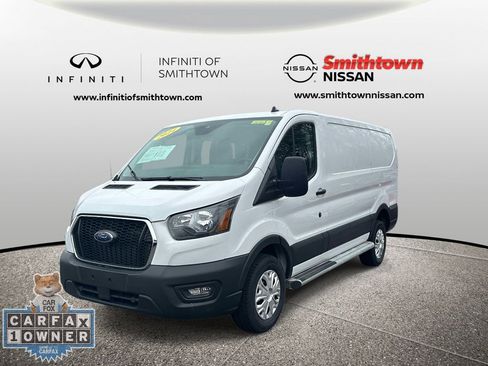 Used 2024 Ford Transit 250 Low Roof w/ Exterior Upgrade Package RWD image 3