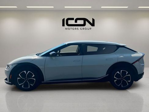 Used 2024 Kia EV6 Wind AWD/4WD image 2