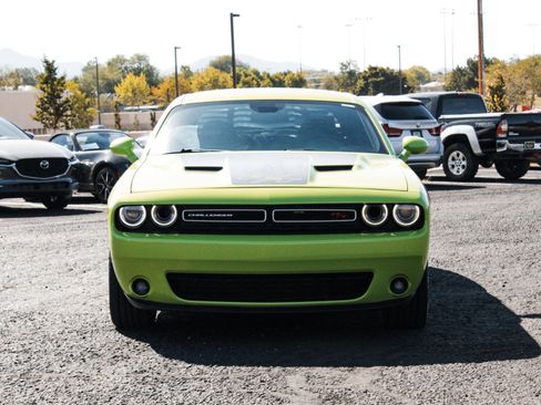 Used 2015 Dodge Challenger R/T w/ Quick Order Package 22B R/T RWD image 2
