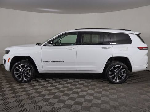Used 2023 Jeep Grand Cherokee L Overland w/ Advanced Protech Group III AWD/4WD image 23