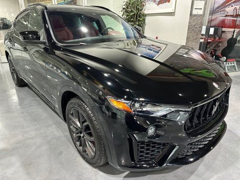 Used 2019 Maserati Levante GranSport AWD/4WD image 12