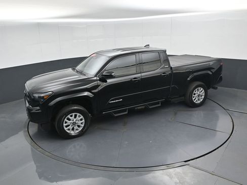 Used 2025 Toyota Tacoma SR5 AWD/4WD image 49