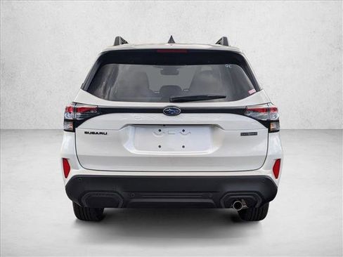 Used 2025 Subaru Forester Limited image 7