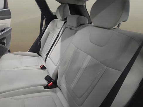 Certified 2025 Hyundai Tucson SEL AWD/4WD image 17