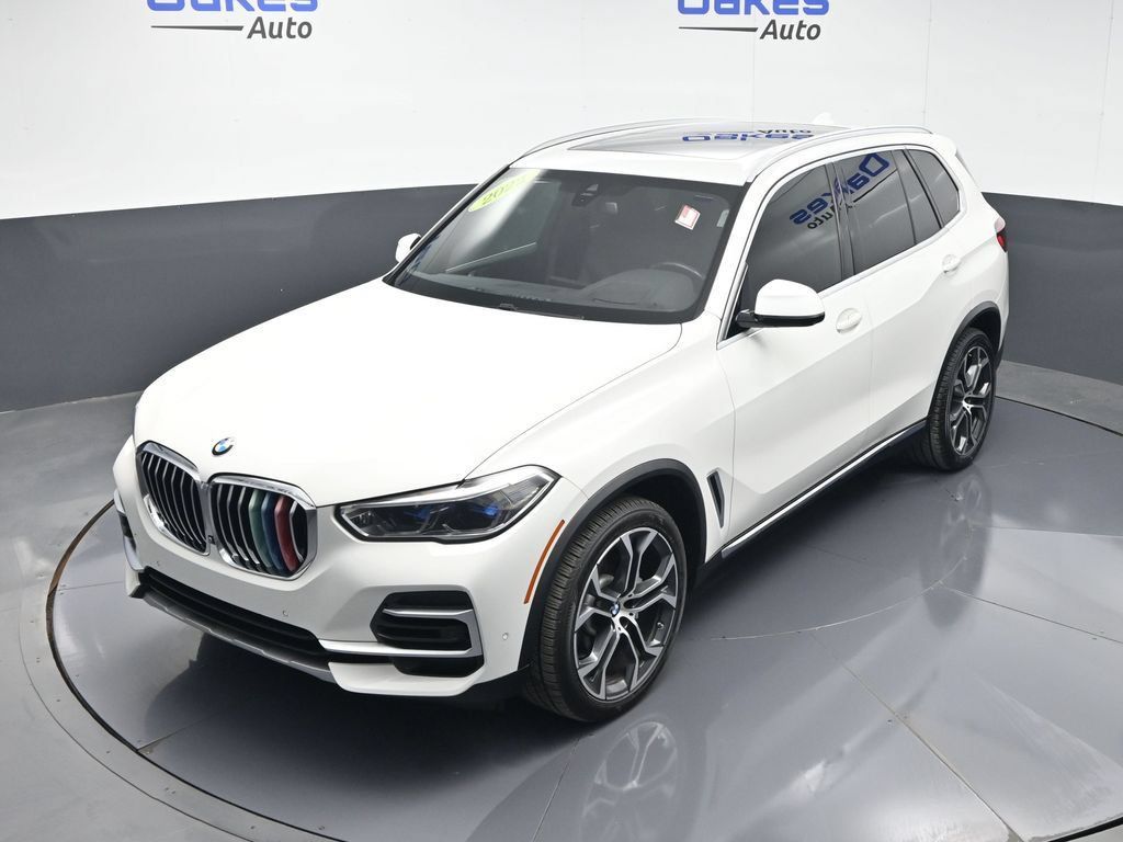 Used 2022 BMW X5 xDrive40i w/ Executive Package AWD/4WD image 48