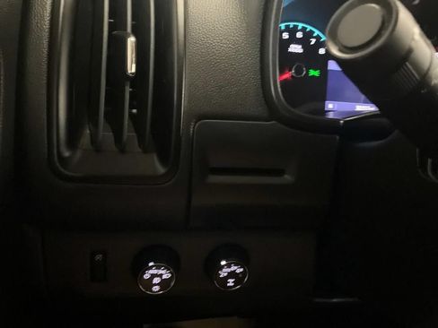Used 2019 Chevrolet Colorado LT w/ LT Convenience Package AWD/4WD image 24