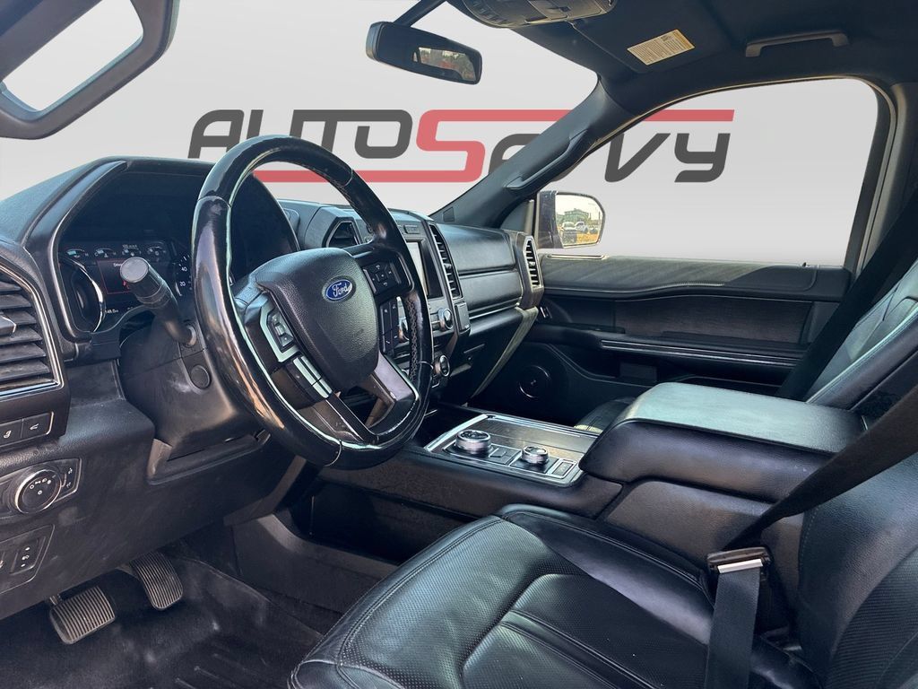 Used 2018 Ford Expedition Limited AWD/4WD image 10