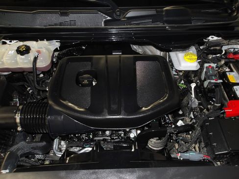 Used 2025 RAM 1500 Laramie AWD/4WD image 21