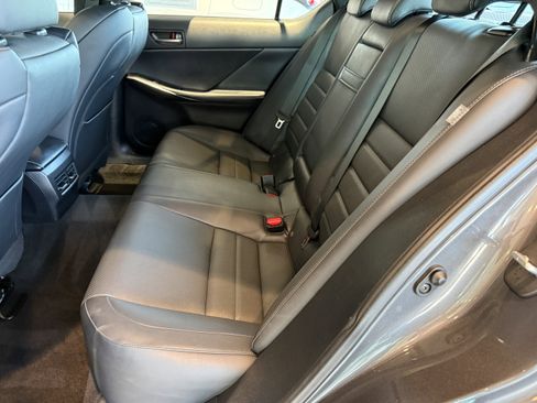 Certified 2023 Lexus IS 500 image 27