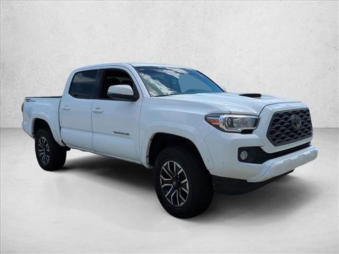 Used 2021 Toyota Tacoma TRD Sport RWD image 3