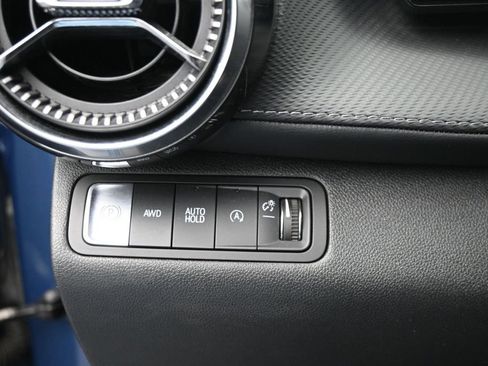 Used 2026 Chevrolet Equinox LT w/ Convenience Package II AWD/4WD image 17