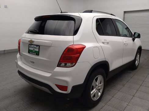 Used 2021 Chevrolet Trax LT FWD image 9