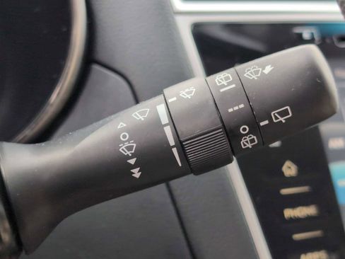 Used 2018 Subaru Outback 2.5i Premium image 25