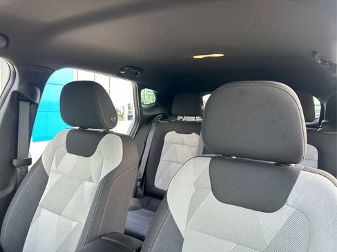 Used 2024 Chevrolet Trax RS w/ Driver Confidence Package FWD image 19