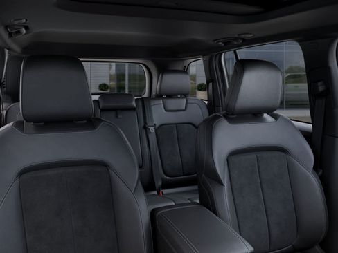 New 2026 Jeep Grand Cherokee Altitude AWD/4WD image 26
