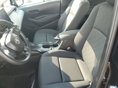 Certified 2025 Toyota Corolla LE FWD image 17