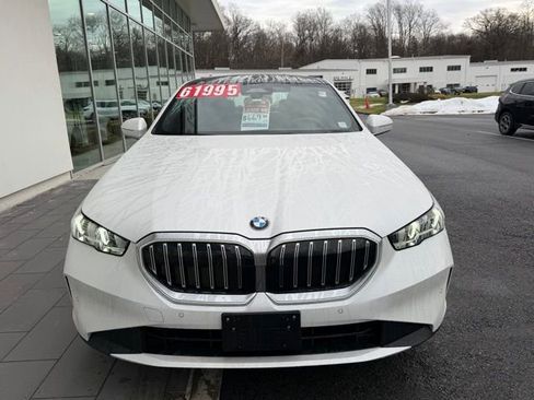 Used 2026 BMW 530i xDrive w/ Executive Package image 4