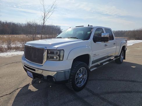 Used 2007 GMC Sierra 2500 SLE w/ SLE2 Preferred Package image 2