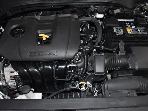 Used 2024 Kia Forte LXS image 10