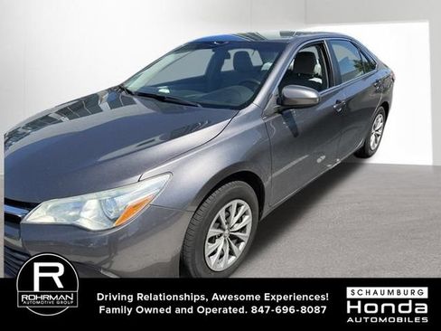 Used 2015 Toyota Camry LE FWD image 2