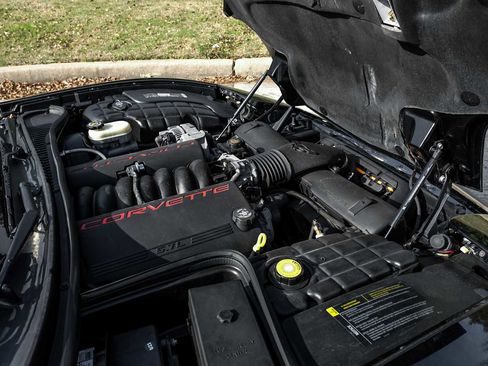 Used 2002 Chevrolet Corvette Convertible w/ Preferred Equipment Group2 image 45