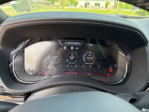 New 2026 RAM 2500 Limited AWD/4WD image 11