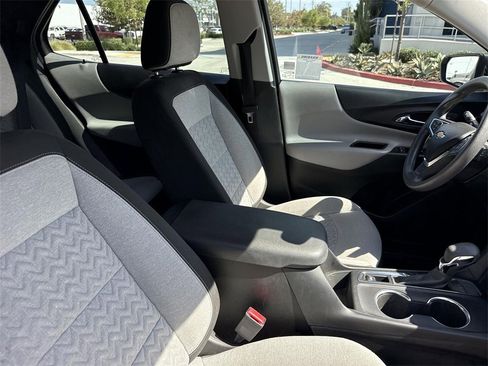 Used 2022 Chevrolet Equinox LS w/ LPO, Floor Liner Package image 25